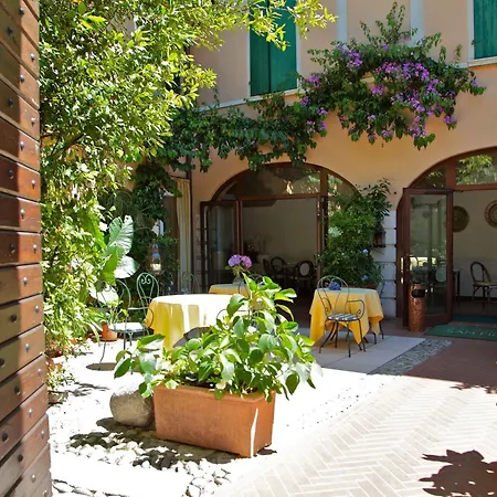 San Filis Hotel 3*